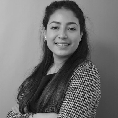 Portrait de Sara, experte marketing et communication chez JMS design